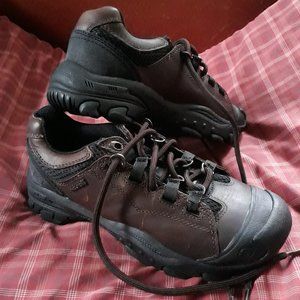 Skechers Highside Apex Leather Shoes